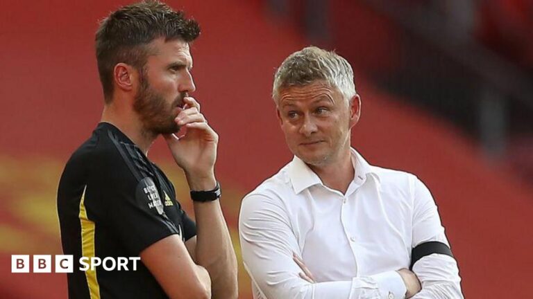Manchester United caretaker manager: Michael Carrick and Ole Gunnar Solskjaer are front runners Michael Carrick and Ole Gunnar Solskjaer in conversation