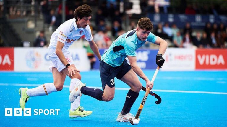 Pro Hockey League: England survive fightback to beat Spain Samuel Hooper in action for England during their win over Spain in Valencia