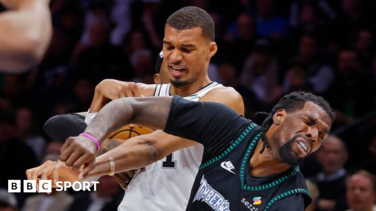 Victor Wembanyama ejected for flagrant foul as San Antonio Spurs beaten by Minnesota Timberwolves Victor Wembanyama elbows Naz Reid in the face