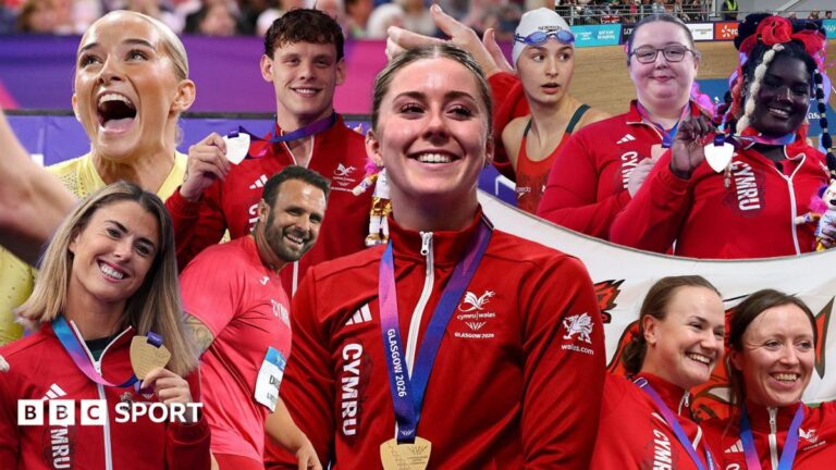 Wales athletes with their medals