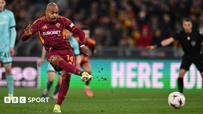 How Roma turned Donyell Malen into Europe’s top scorer Donyell Malen shoots at goal while playing for Roma
