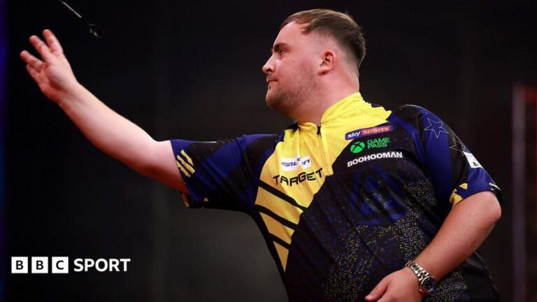 Luke Little booing row: Real fear darts superstar ‘could walk away’ from sport Ross Smith lifts the World Series of Darts Finals trophy